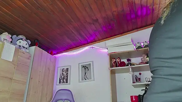 angelica sparks online show from July 9, 2026, 2:12 am