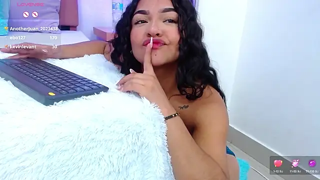 Snapshot of VictoriaBlakee chatting on March 12, 2025, 6:11 pm VictoriaBlakee online show from March 12, 2025, 6:11 pm