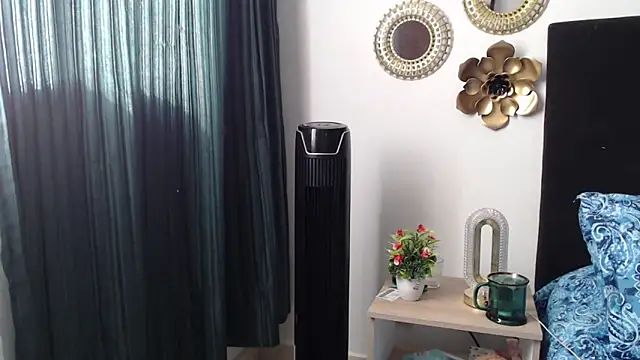 TatianaMonteross online show from March 10, 2026, 8:24 pm