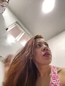 Snapshot of AnnbellaRosse chatting on September 17, 2025, 4:31 pm AnnbellaRosse online show from September 17, 2025, 4:31 pm