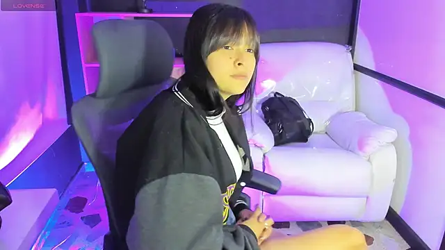 Snapshot of TifanyWhite_ chatting on March 3, 2025, 7:39 pm TifanyWhite online show from March 3, 2025, 7:39 pm