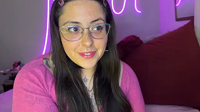 Snapshot of Mizztikaa chatting on December 1, 2025, 7:48 pm Mizztikaa online show from December 1, 2025, 7:48 pm