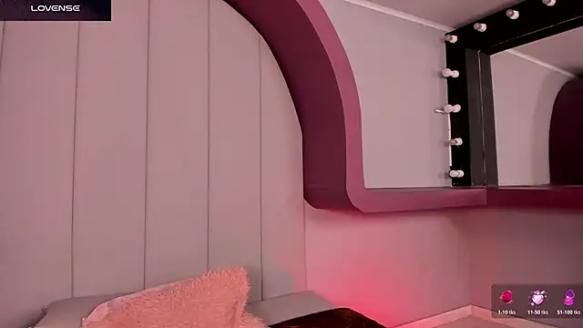 Snapshot of morganlake_ chatting on November 26, 2025, 12:32 am morganlake online show from November 26, 2025, 12:32 am