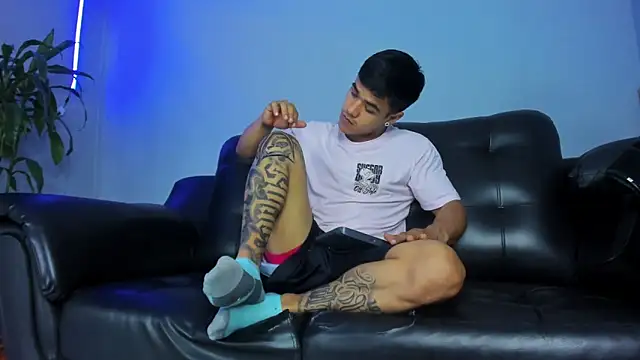 Rob saenz  online show from September 18, 2025, 2:09 pm