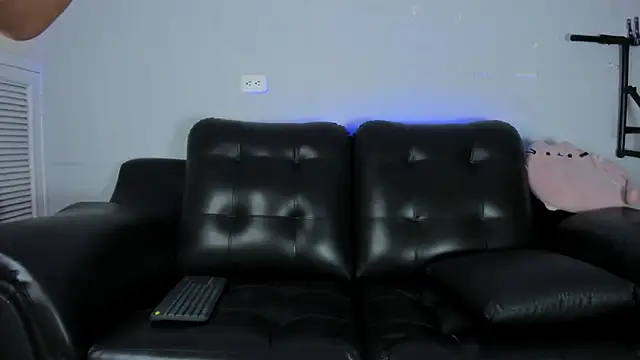 Rob saenz  online show from February 27, 2025, 1:49 pm