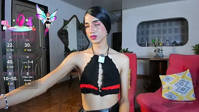 CharlotteLauren online show from November 12, 2025, 10:57 pm