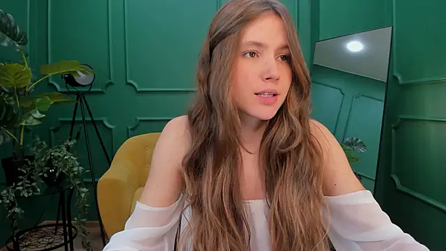 MaryannSoftt online show from January 23, 2025, 4:26 pm