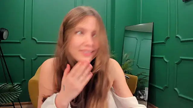 MaryannSoftt online show from January 12, 2025, 3:36 pm