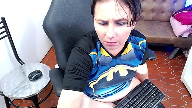 Snapshot of victoria_jones chatting on March 15, 2025, 4:43 pm victoria jones online show from March 15, 2025, 4:43 pm