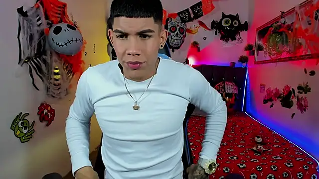 Snapshot of Damian_latinxxx chatting on October 23, 2025, 3:05 am Damian latinxxx online show from October 23, 2025, 3:05 am