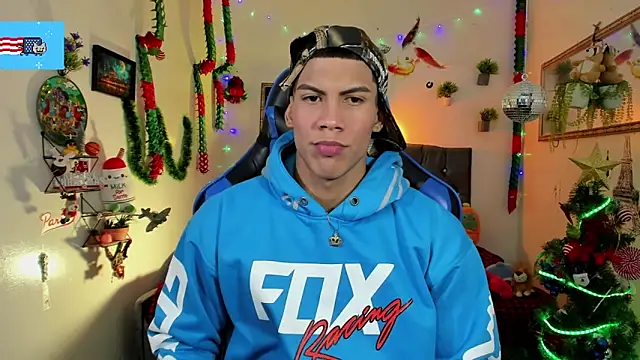 Snapshot of Damian_latinxxx chatting on December 19, 2025, 3:10 am Damian latinxxx online show from December 19, 2025, 3:10 am