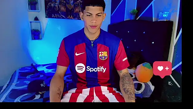 Snapshot of Damian_latinxxx chatting on March 22, 2025, 6:22 am Damian latinxxx online show from March 22, 2025, 6:22 am