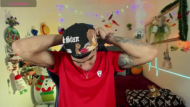 Snapshot of Damian_latinxxx chatting on November 23, 2025, 3:16 am Damian latinxxx online show from November 23, 2025, 3:16 am