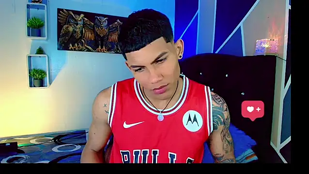 Snapshot of Damian_latinxxx chatting on March 19, 2025, 2:48 am Damian latinxxx online show from March 19, 2025, 2:48 am