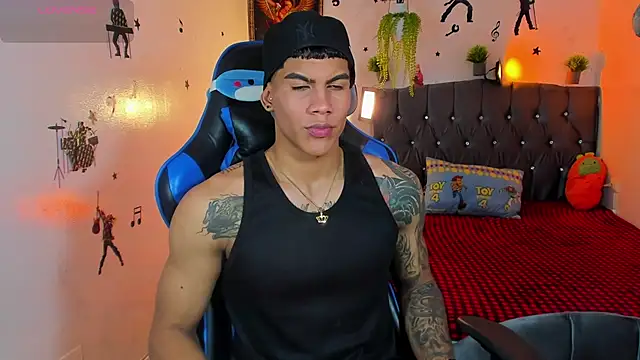 Snapshot of Damian_latinxxx chatting on September 20, 2025, 2:16 am Damian latinxxx online show from September 20, 2025, 2:16 am