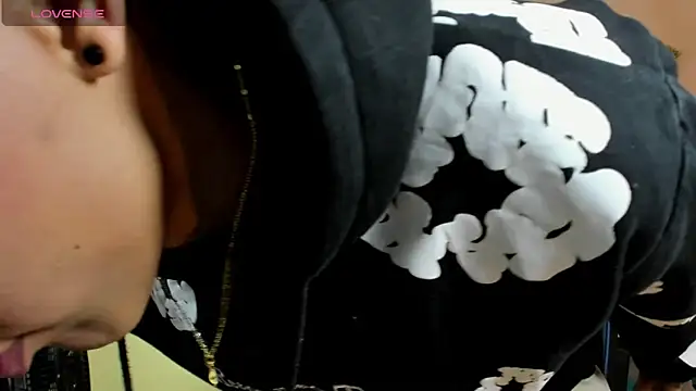 Snapshot of Damian_latinxxx chatting on November 24, 2025, 3:17 am Damian latinxxx online show from November 24, 2025, 3:17 am