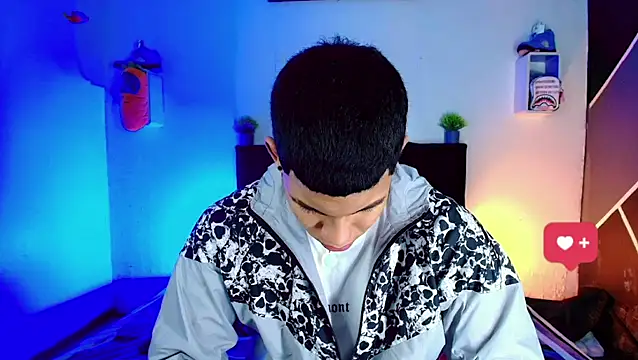 Snapshot of Damian_latinxxx chatting on March 12, 2025, 3:02 am Damian latinxxx online show from March 12, 2025, 3:02 am