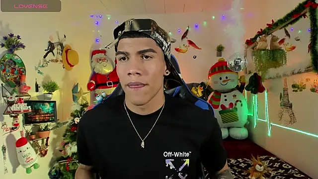 Snapshot of Damian_latinxxx chatting on November 22, 2025, 3:16 am Damian latinxxx online show from November 22, 2025, 3:16 am