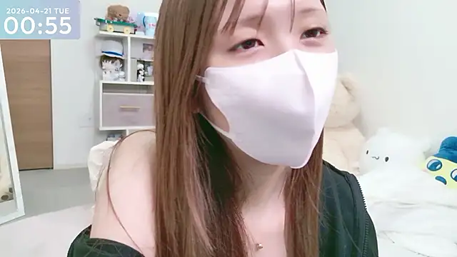 -SHINON- online show from April 20, 2026, 3:57 pm