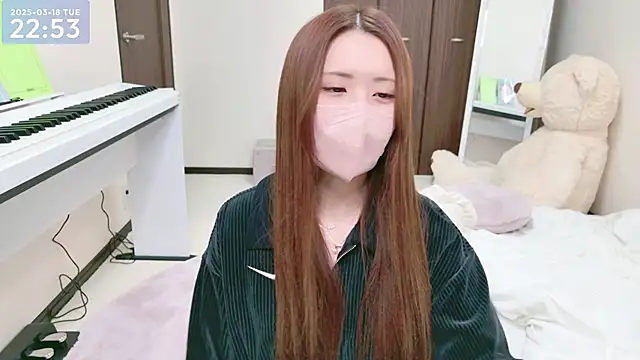 Snapshot of -SHINON- chatting on March 18, 2025, 1:55 pm -SHINON- online show from March 18, 2025, 1:55 pm