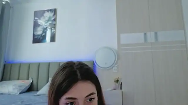 sweety vikky online show from March 29, 2026, 12:12 am