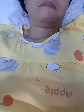 Baby-sexytits18 online show from December 1, 2025, 12:50 pm