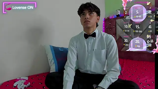 Santy carrington online show from November 13, 2025, 8:24 pm