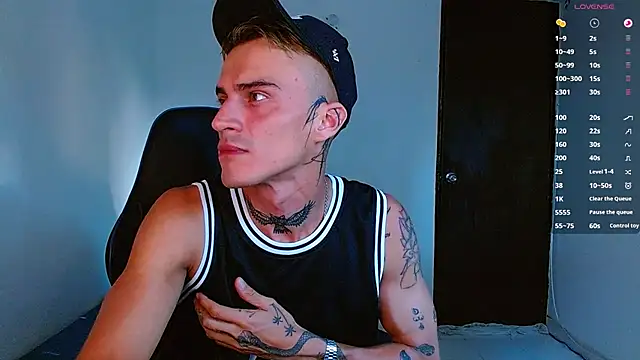 Snapshot of bray_hotboy777 chatting on December 3, 2025, 9:58 pm bray hotboy777 online show from December 3, 2025, 9:58 pm