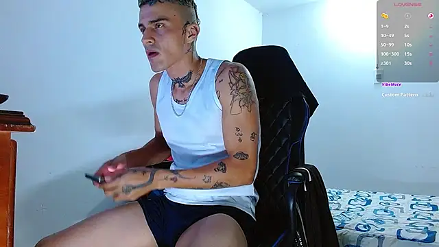 Snapshot of bray_hotboy777 chatting on November 11, 2025, 3:12 am bray hotboy777 online show from November 11, 2025, 3:12 am