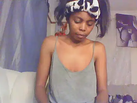 sweetanabella4 online show from January 6, 2026, 7:45 am