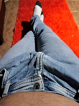 Snapshot of franko1987 chatting on September 20, 2025, 1:21 am franko1987 online show from September 20, 2025, 1:21 am