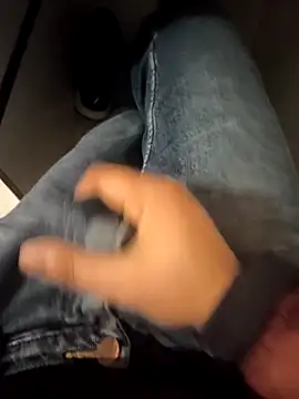 Snapshot of franko1987 chatting on November 17, 2025, 5:44 am franko1987 online show from November 17, 2025, 5:44 am