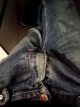 Snapshot of franko1987 chatting on November 11, 2025, 4:18 am franko1987 online show from November 11, 2025, 4:18 am