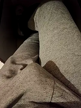 Snapshot of franko1987 chatting on February 15, 2026, 6:25 am franko1987 online show from February 15, 2026, 6:25 am