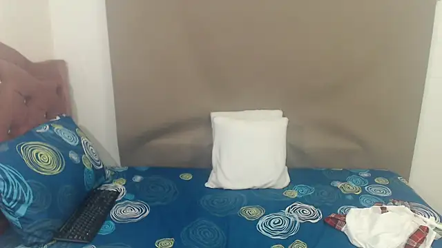 Snapshot of kimberlyjamexxx chatting on February 26, 2026, 3:50 am kimberlyjamexxx online show from February 26, 2026, 3:50 am