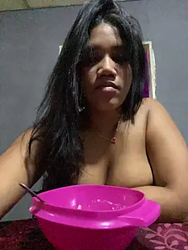 JennamartinyII online show from January 6, 2026, 11:58 am
