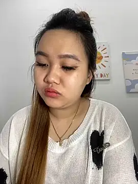 Snapshot of Odette68 chatting on November 8, 2025, 12:14 am Odette68 online show from November 8, 2025, 12:14 am