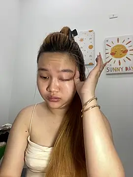 Odette68 online show from April 7, 2026, 12:45 am