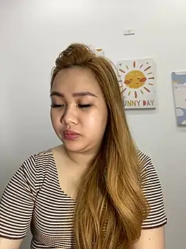 Snapshot of Odette68 chatting on February 14, 2026, 3:18 am Odette68 online show from February 14, 2026, 3:18 am