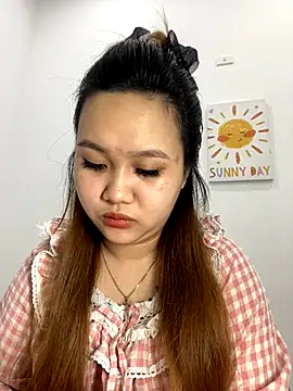 Snapshot of Odette68 chatting on November 14, 2025, 8:40 am Odette68 online show from November 14, 2025, 8:40 am