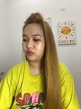 Snapshot of Odette68 chatting on February 7, 2026, 4:20 am Odette68 online show from February 7, 2026, 4:20 am