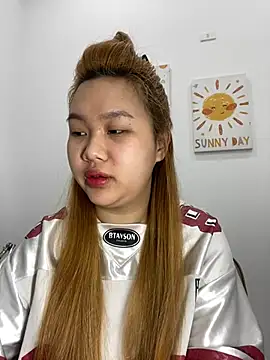 Snapshot of Odette68 chatting on February 26, 2026, 12:32 am Odette68 online show from February 26, 2026, 12:32 am