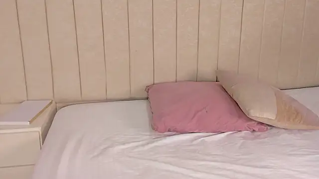 Snapshot of Littleolivia_ chatting on March 18, 2025, 1:34 pm Littleolivia online show from March 18, 2025, 1:34 pm