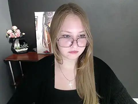 Snapshot of lady_minx chatting on October 21, 2025, 6:24 am lady minx online show from October 21, 2025, 6:24 am