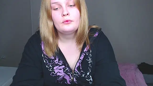 rozzhaos8 online show from February 14, 2025, 8:15 pm