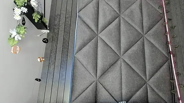 AbbyWathson online show from October 23, 2025, 7:45 pm