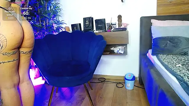 CreamyInkky  online show from March 1, 2026, 6:13 am