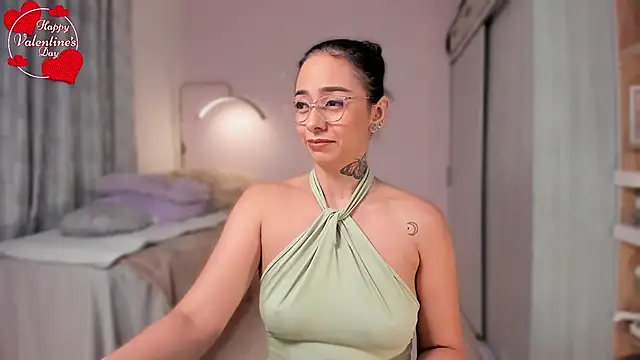 Snapshot of Aleja24Evans chatting on February 14, 2026, 1:39 am Aleja24Evans online show from February 14, 2026, 1:39 am