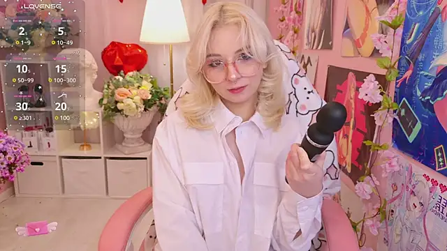 Snapshot of Coconut_Mia chatting on February 6, 2025, 8:56 pm Coconut Mia online show from February 6, 2025, 8:56 pm