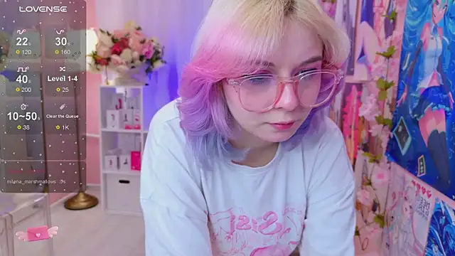 Snapshot of Coconut_Mia chatting on November 7, 2025, 10:35 pm Coconut Mia online show from November 7, 2025, 10:35 pm